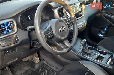 Внедорожник / Кроссовер Kia Sorento 2015 в Буче