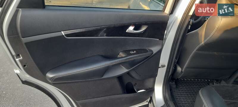 Позашляховик / Кросовер Kia Sorento 2015 в Бучі