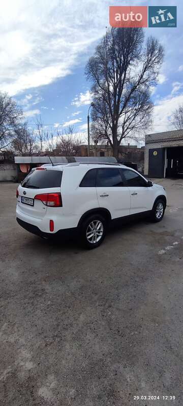 Позашляховик / Кросовер Kia Sorento 2014 в Дніпрі