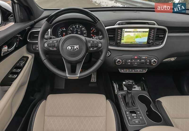 Внедорожник / Кроссовер Kia Sorento 2016 в Киеве