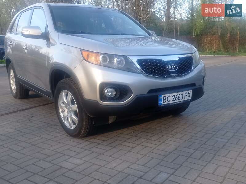 Внедорожник / Кроссовер Kia Sorento 2012 в Дрогобыче