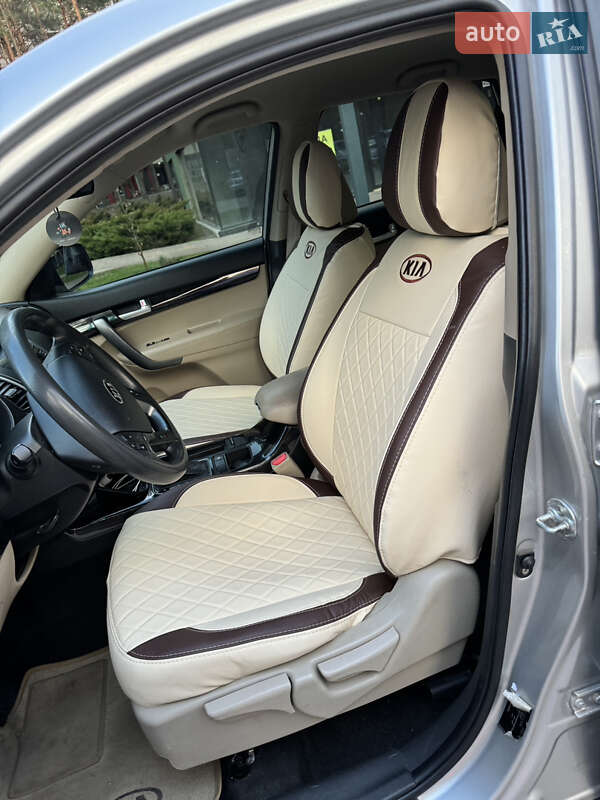 Позашляховик / Кросовер Kia Sorento 2013 в Києві