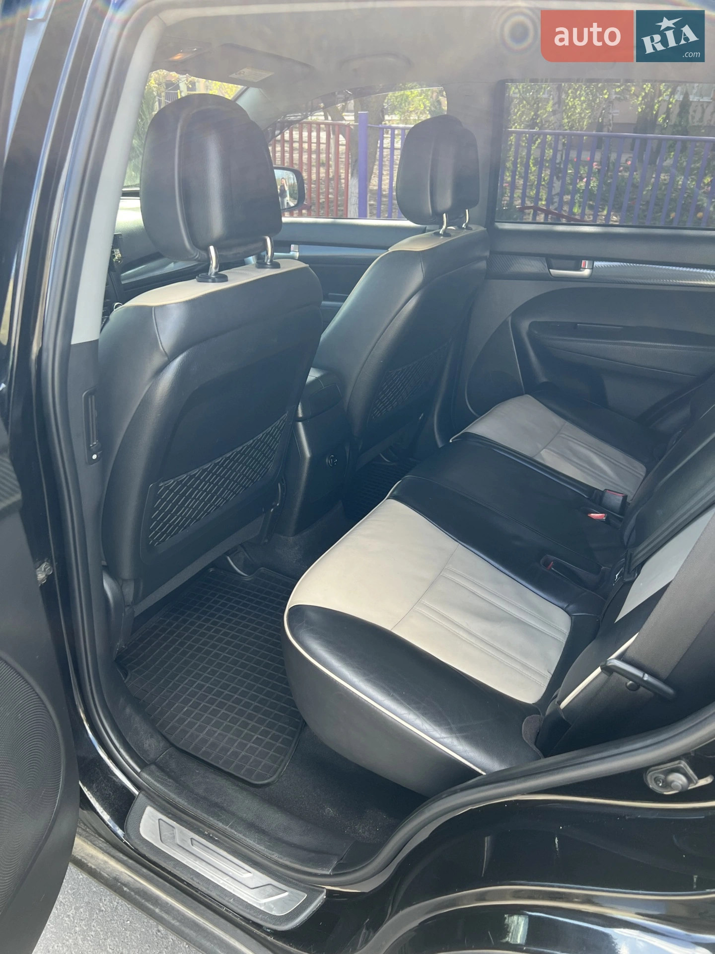 2011 Kia Sorento - мініатюра 16