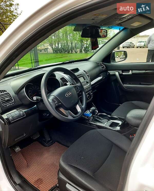 Внедорожник / Кроссовер Kia Sorento 2014 в Сумах