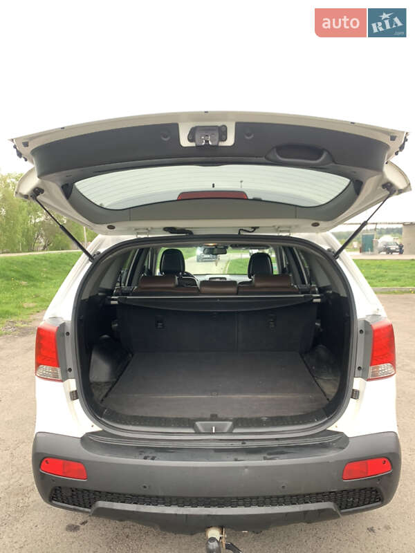 Внедорожник / Кроссовер Kia Sorento 2011 в Костополе
