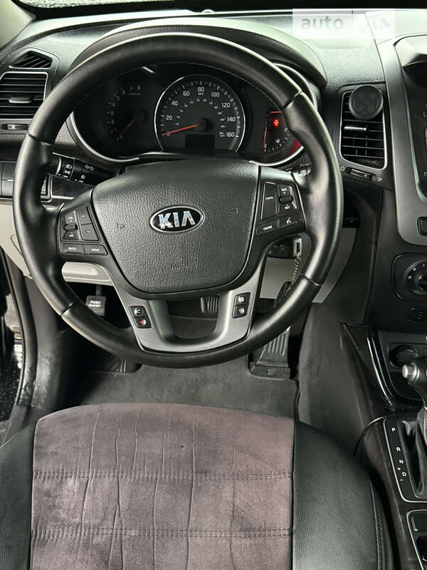 Внедорожник / Кроссовер Kia Sorento 2013 в Киеве