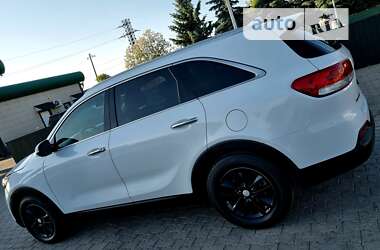 Внедорожник / Кроссовер Kia Sorento 2016 в Черновцах