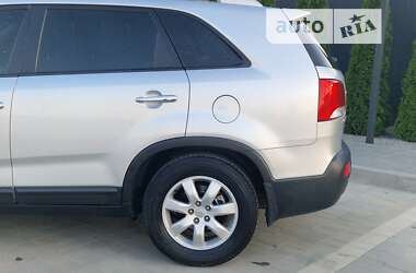 Внедорожник / Кроссовер Kia Sorento 2010 в Каменец-Подольском