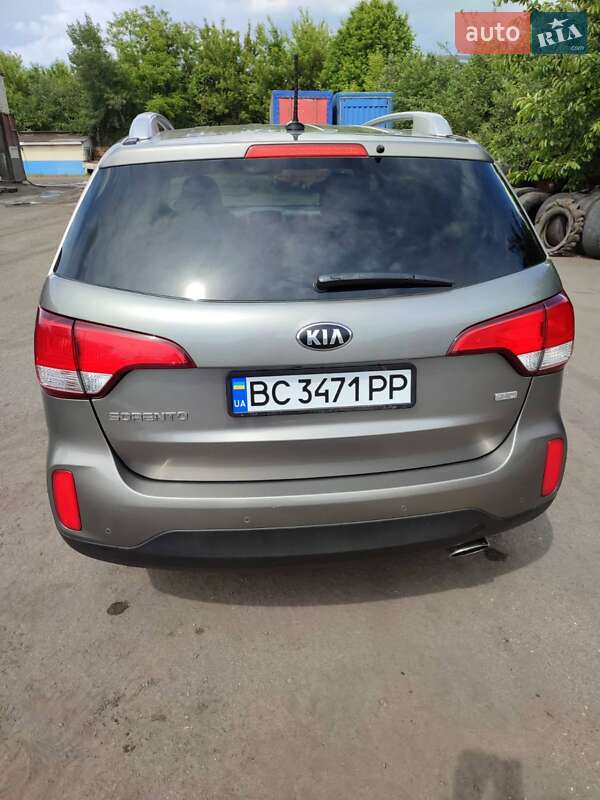 Внедорожник / Кроссовер Kia Sorento 2014 в Шептицькому