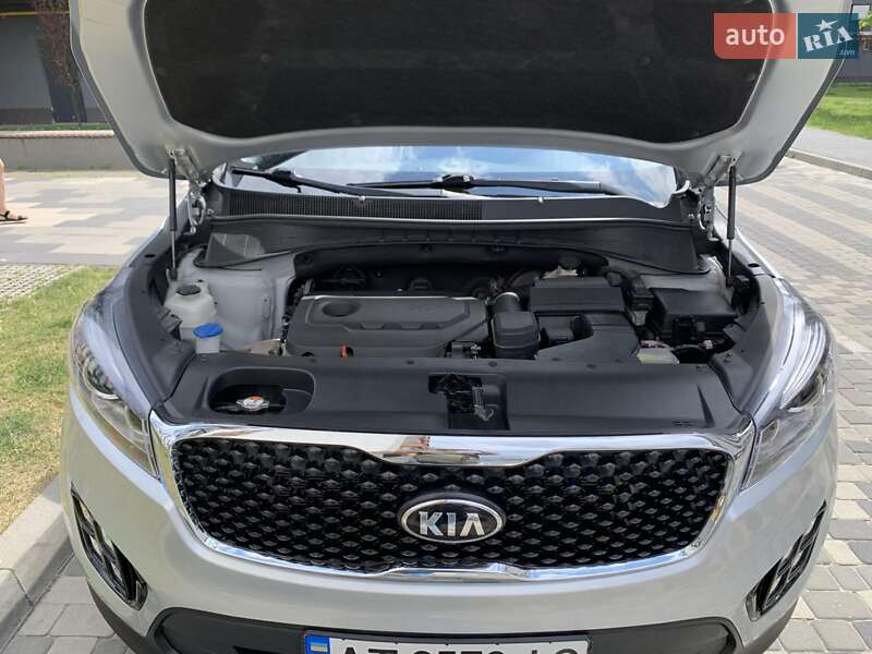 Позашляховик / Кросовер Kia Sorento 2016 в Івано-Франківську фото 24 Позашляховик / Кросовер Kia Sorento 2016 в Івано-Франківську