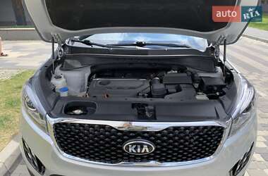 Внедорожник / Кроссовер Kia Sorento 2016 в 