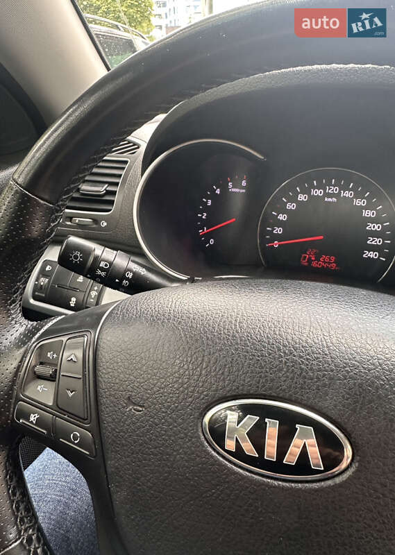 Позашляховик / Кросовер Kia Sorento 2013 в Львові