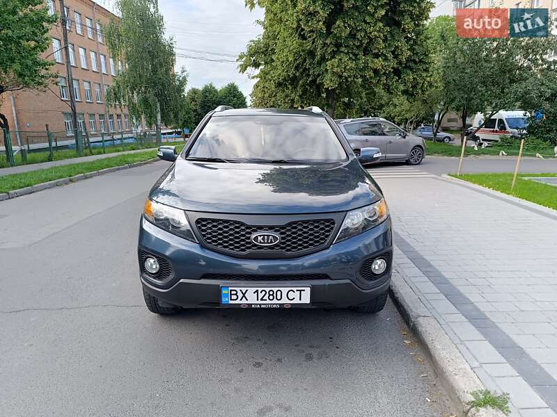 Внедорожник / Кроссовер Kia Sorento 2010 в Хмельницком