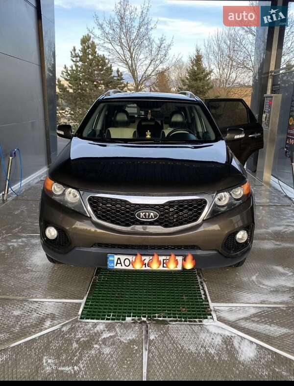 Позашляховик / Кросовер Kia Sorento 2011 в Хусті