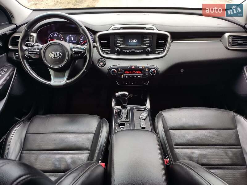Внедорожник / Кроссовер Kia Sorento 2016 в Гайсине