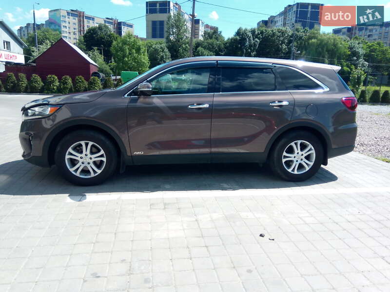 Позашляховик / Кросовер Kia Sorento 2019 в Львові