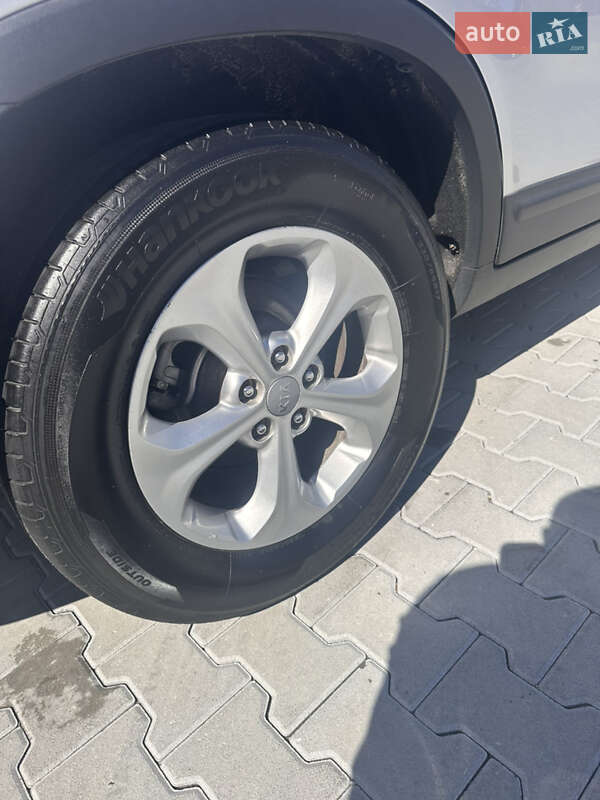 Позашляховик / Кросовер Kia Sorento 2013 в Львові