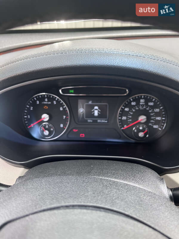 Внедорожник / Кроссовер Kia Sorento 2016 в Городенке