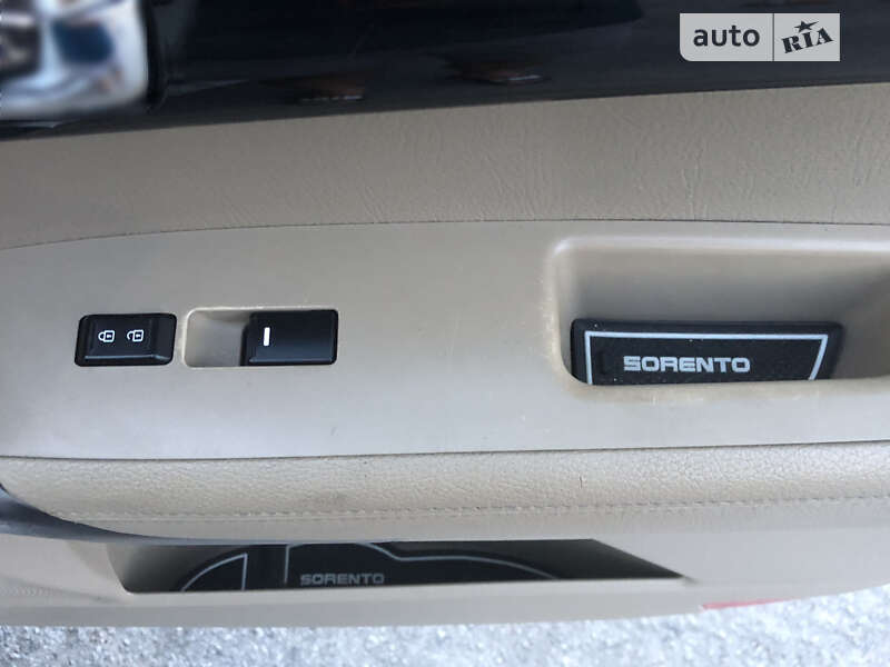 Внедорожник / Кроссовер Kia Sorento 2012 в Ровно