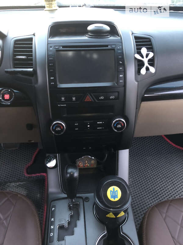 Внедорожник / Кроссовер Kia Sorento 2012 в Ровно