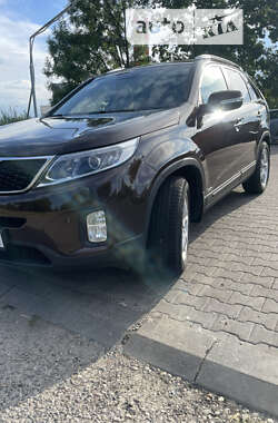 Внедорожник / Кроссовер Kia Sorento 2013 в Рожнятове