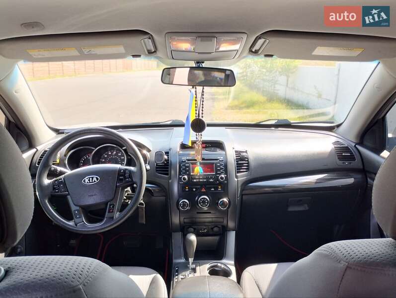 Внедорожник / Кроссовер Kia Sorento 2011 в Киеве