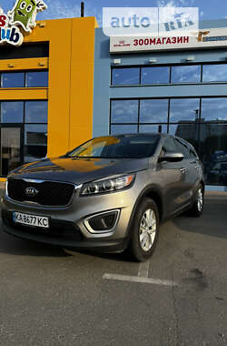 Внедорожник / Кроссовер Kia Sorento 2016 в Киеве