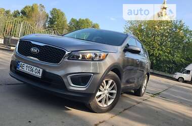 Внедорожник / Кроссовер Kia Sorento 2015 в Днепре