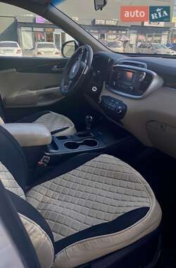 Позашляховик / Кросовер Kia Sorento 2015 в Кривому Розі