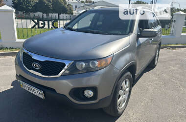 Позашляховик / Кросовер Kia Sorento 2011 в Полтаві