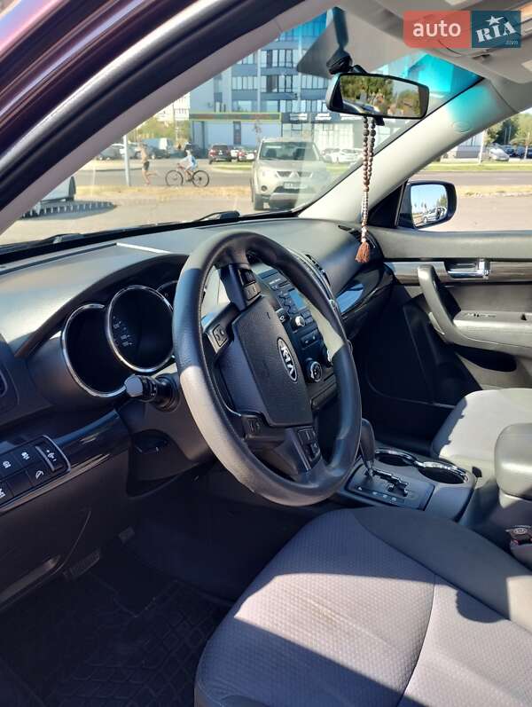 Позашляховик / Кросовер Kia Sorento 2012 в Черкасах