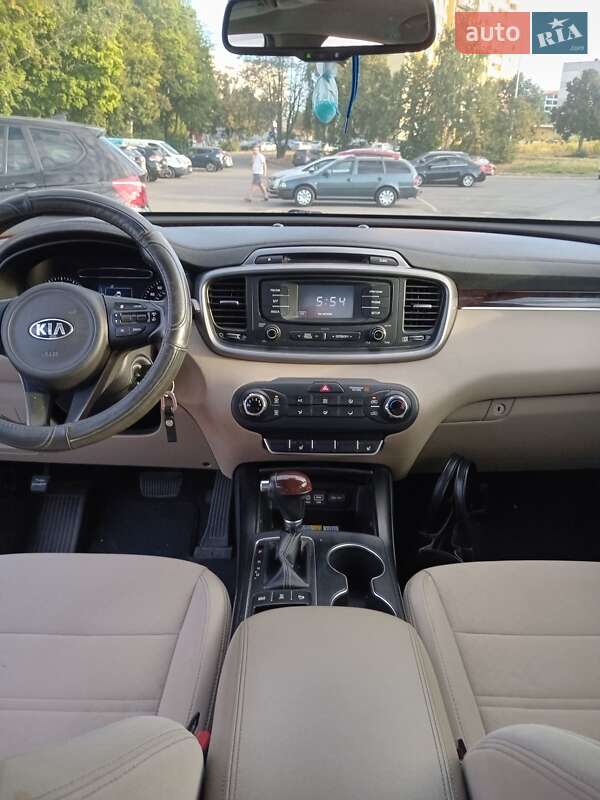 Позашляховик / Кросовер Kia Sorento 2015 в Чернігові