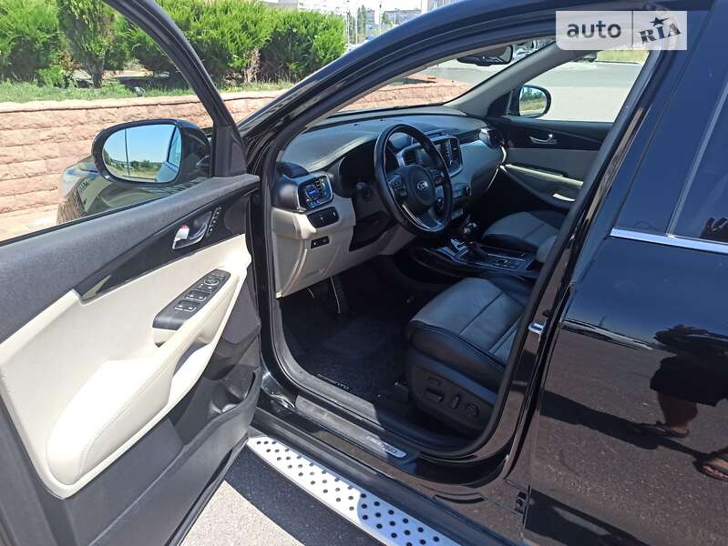 Внедорожник / Кроссовер Kia Sorento 2016 в Николаеве