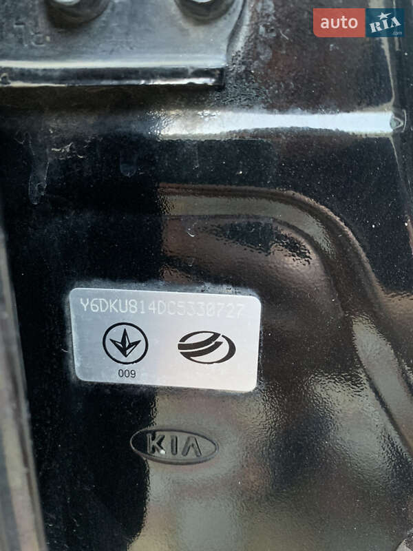 Внедорожник / Кроссовер Kia Sorento 2012 в Харькове