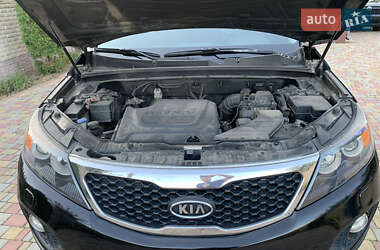 Позашляховик / Кросовер Kia Sorento 2012 в 