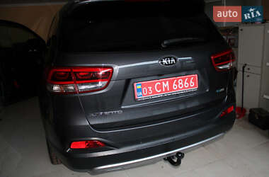 Позашляховик / Кросовер Kia Sorento 2015 в 