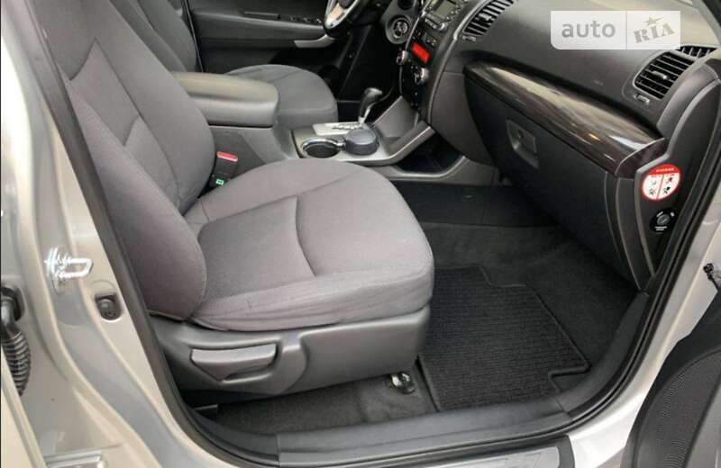Позашляховик / Кросовер Kia Sorento 2011 в Рівному фото 13 Позашляховик / Кросовер Kia Sorento 2011 в Рівному