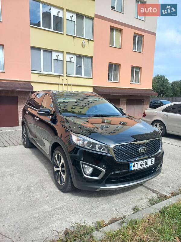 Позашляховик / Кросовер Kia Sorento 2016 в Івано-Франківську
