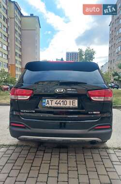 Позашляховик / Кросовер Kia Sorento 2016 в Івано-Франківську