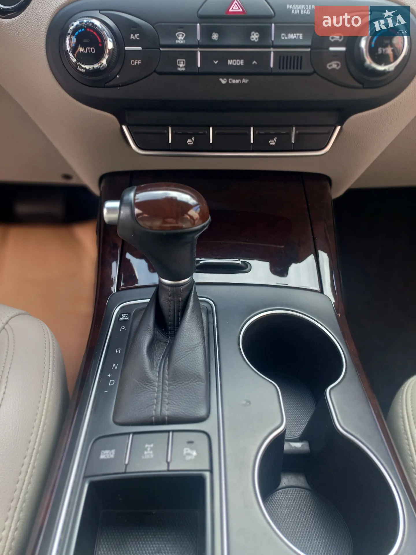 2016 Kia Sorento - мініатюра 26