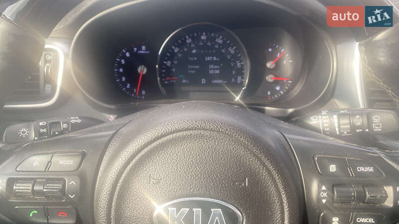 Внедорожник / Кроссовер Kia Sorento 2015 в Харькове