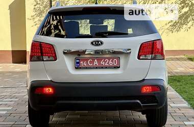 Внедорожник / Кроссовер Kia Sorento 2010 в Стрые