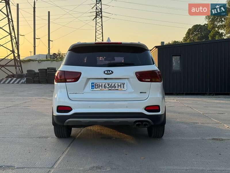 Позашляховик / Кросовер Kia Sorento 2017 в Одесі