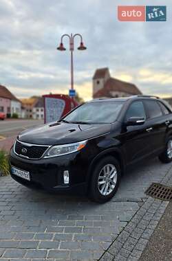 Внедорожник / Кроссовер Kia Sorento 2014 в 