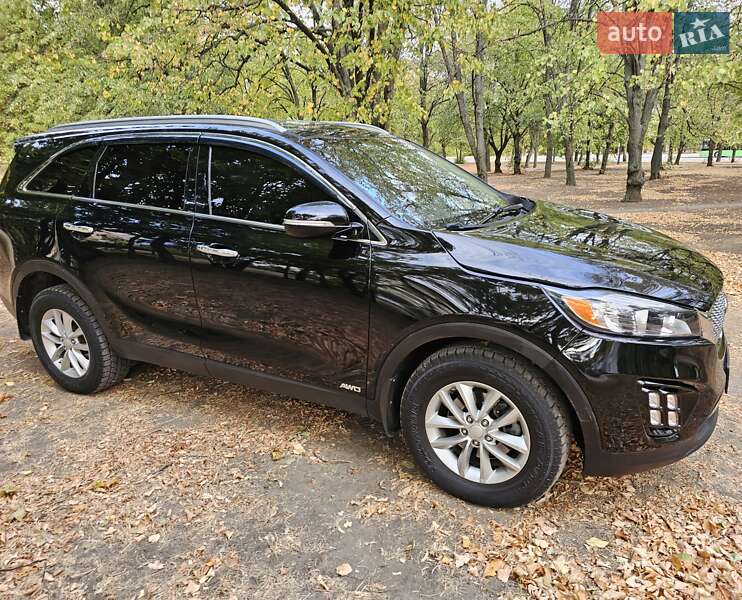 Позашляховик / Кросовер Kia Sorento 2015 в Харкові фото 8 Позашляховик / Кросовер Kia Sorento 2015 в Харкові