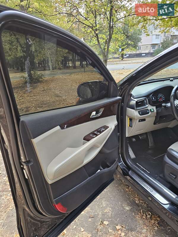 Позашляховик / Кросовер Kia Sorento 2015 в Харкові фото 21 Позашляховик / Кросовер Kia Sorento 2015 в Харкові