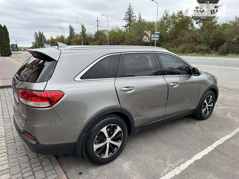 Позашляховик / Кросовер Kia Sorento 2017 в Тернополі