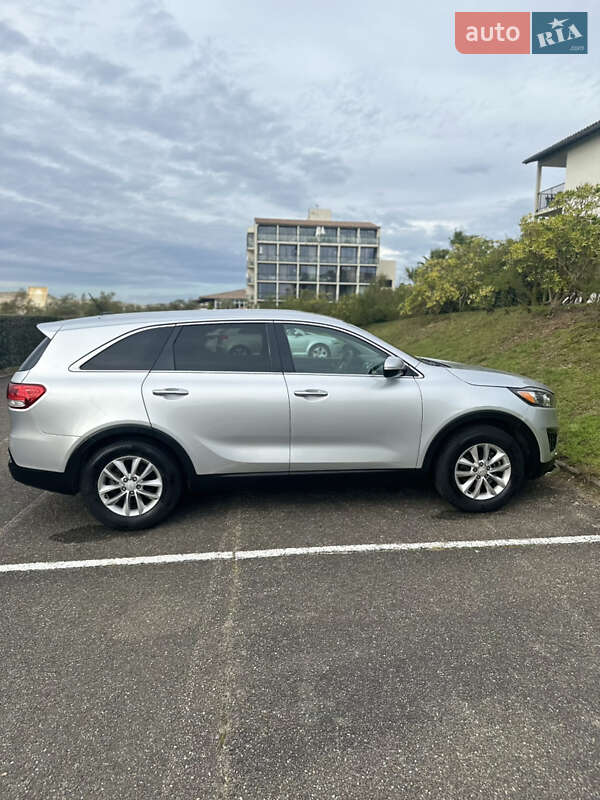 Позашляховик / Кросовер Kia Sorento 2016 в Херсоні