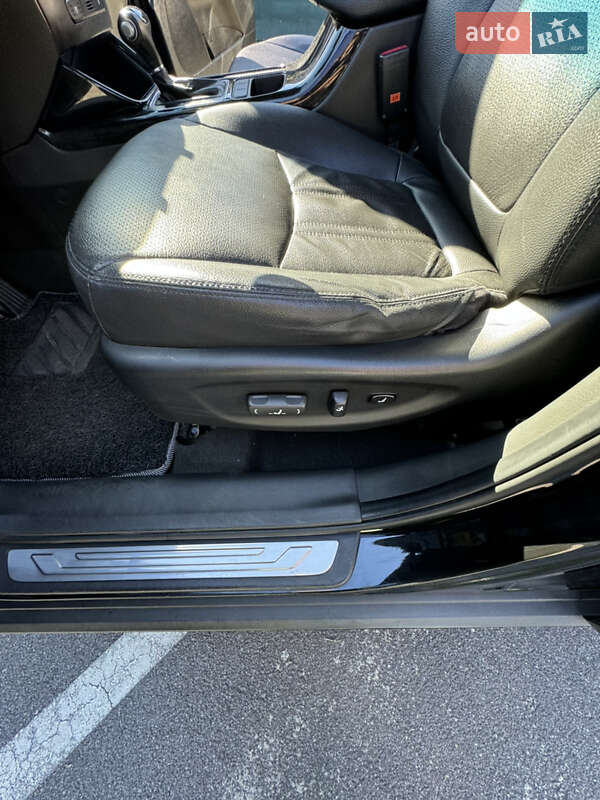 Позашляховик / Кросовер Kia Sorento 2012 в Одесі
