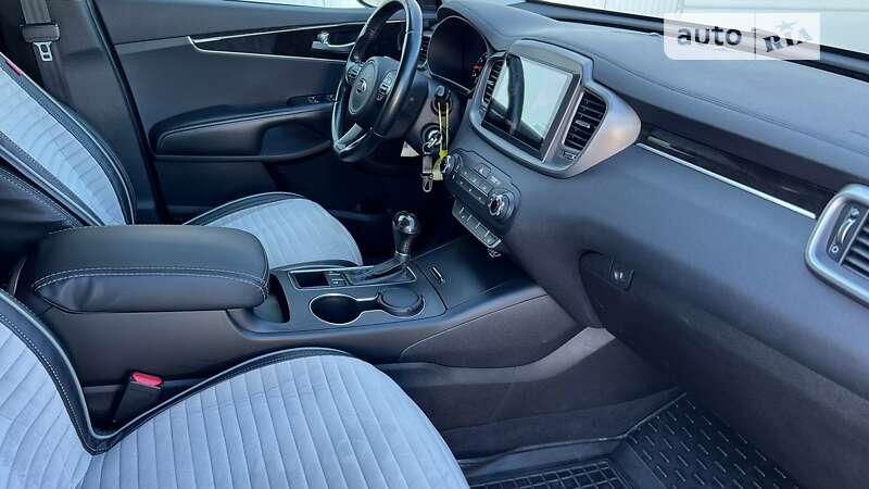 Внедорожник / Кроссовер Kia Sorento 2015 в Ивано-Франковске